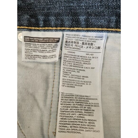 Levi Strauss men's 48x32 jeans - Picture 6 of 8